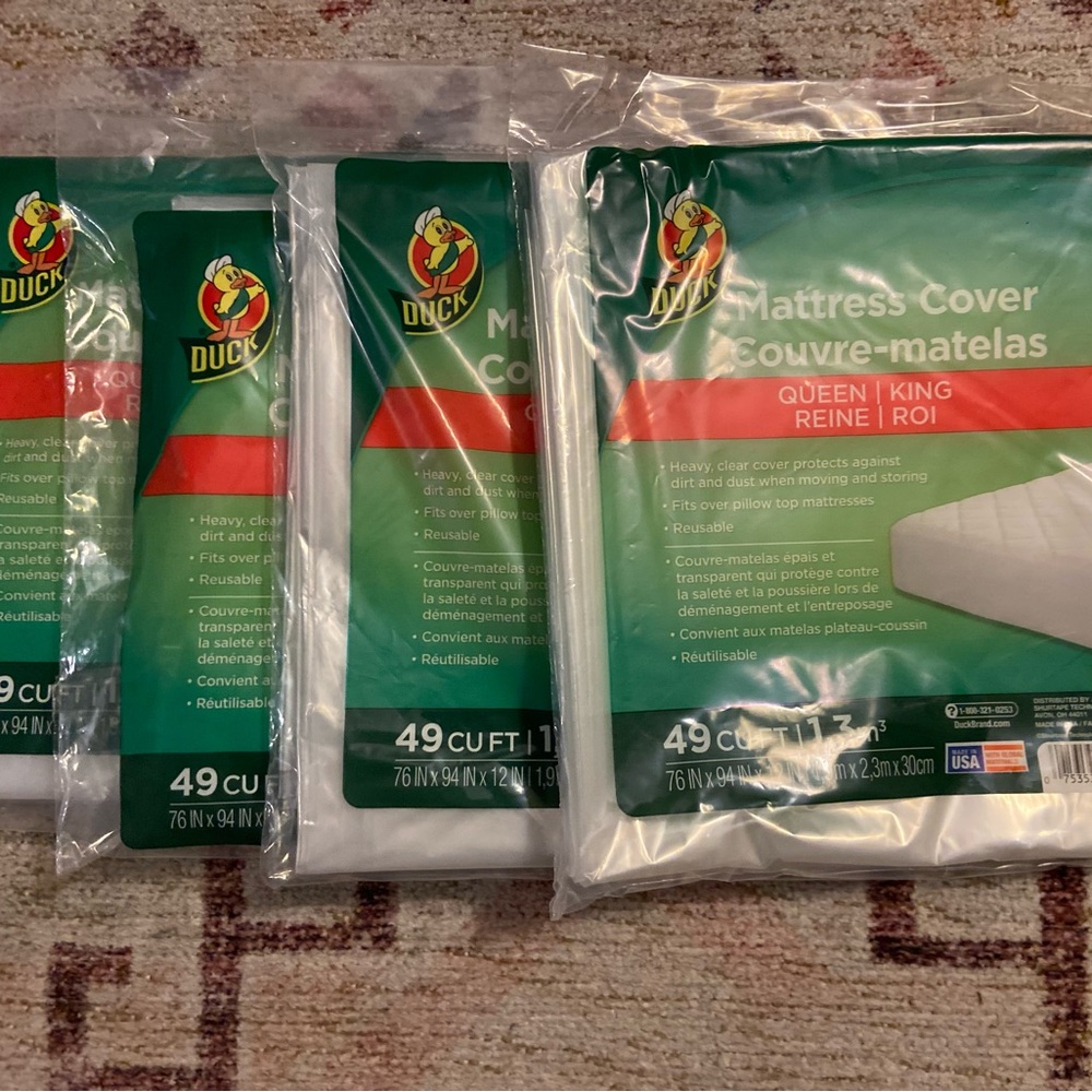 Duck Brand Queen/King Mattress Cover - 94" Length x 76" Width - Plastic - Clear
